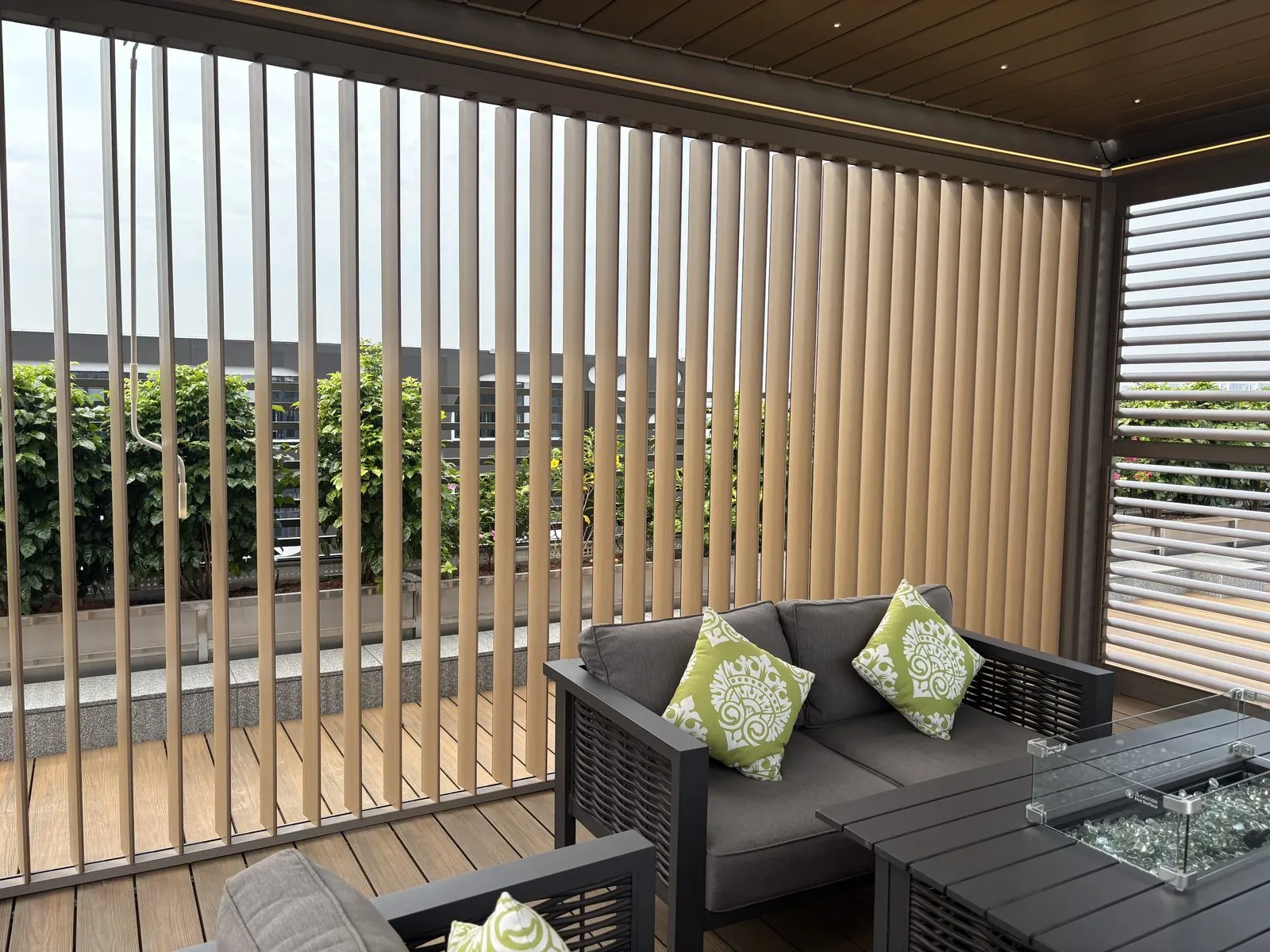 Louvre Wall by The Outdoor Room Company
